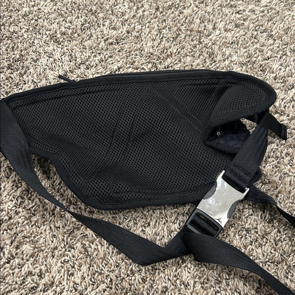 Black Athleta Crossbody Bag - Picture 4 of 6